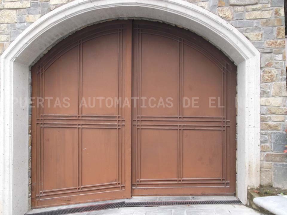 Puerta Cerrada en Fierro 014