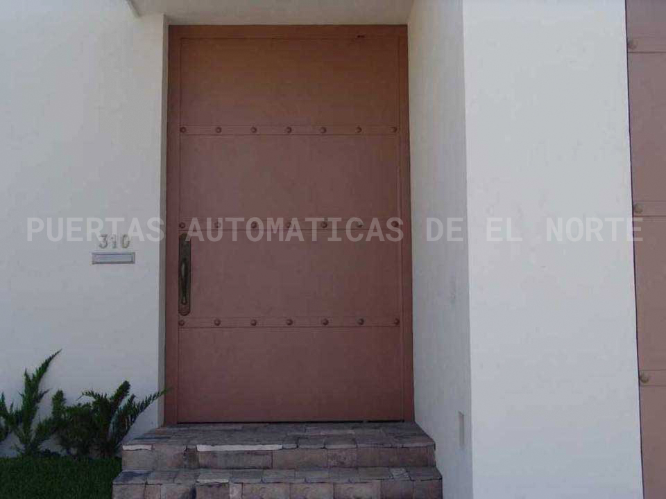 Puerta Cerrada en Fierro 030