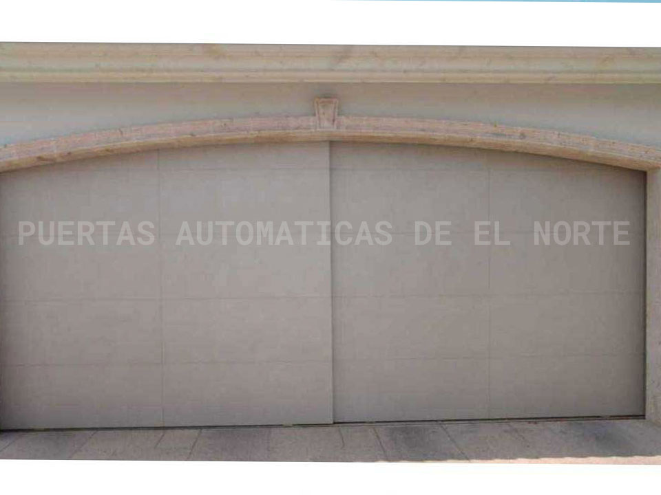 Puerta Cerrada en Fierro 035