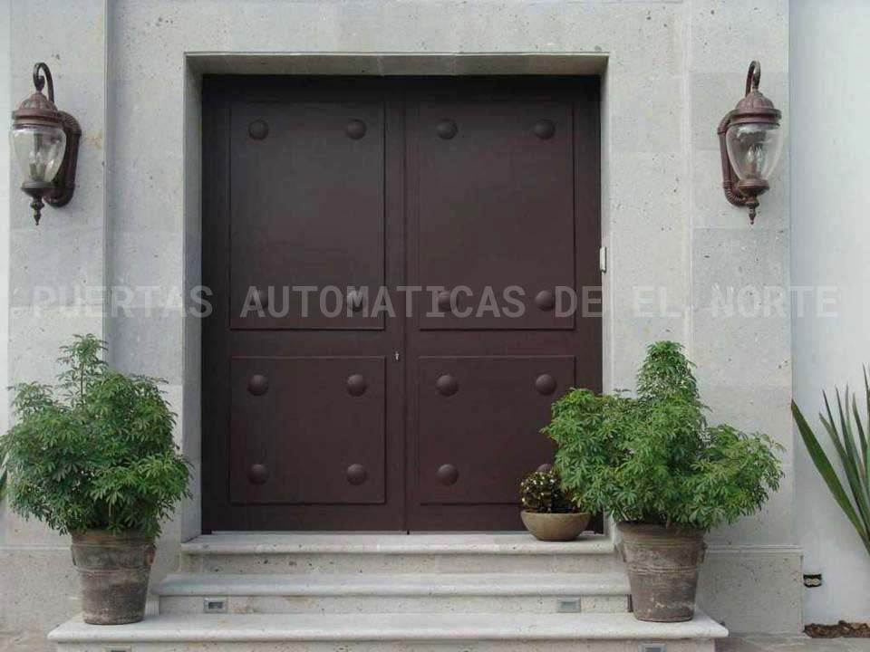 Puerta Cerrada en Fierro 061