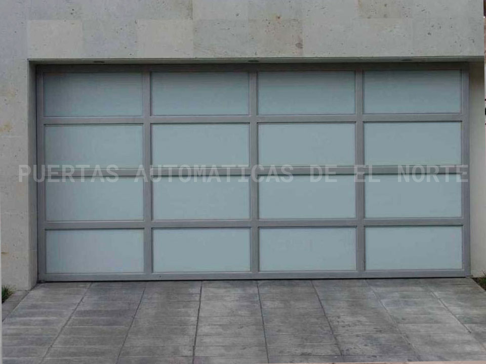 Puertas de Otros Materiales 001